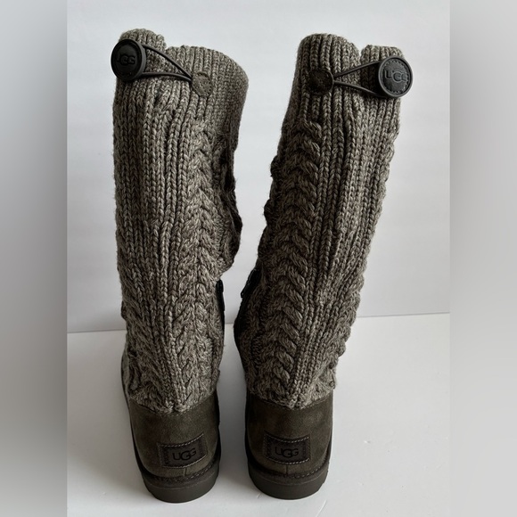 UGG Gray Classic Cardi Cabled Knit Boots Size 10 NEVER WORN - Picture 4 of 14